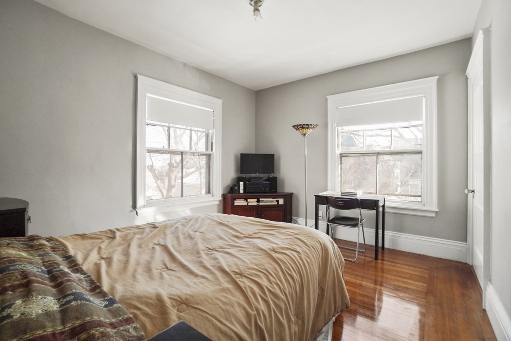 11 Wayne Street Boston, MA 02121 - Photo 19 of 32