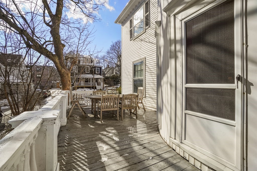 11 Wayne Street Boston, MA 02121 - Photo 26 of 32