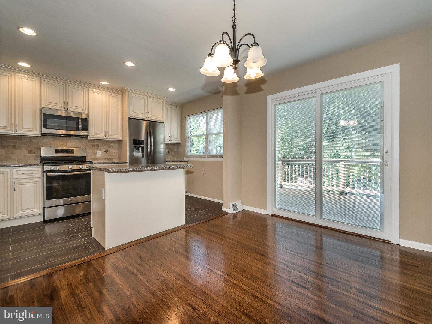 12612 Ramer Road Philadelphia, PA 19154 - Photo 11 of 25 Kitchen