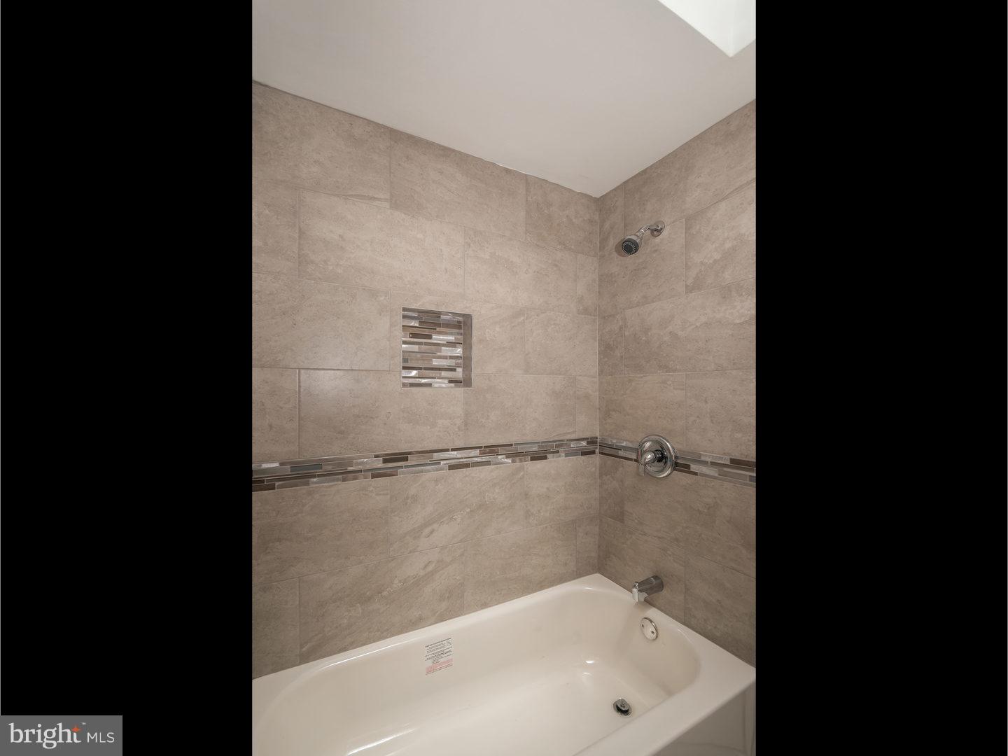 12612 Ramer Road Philadelphia, PA 19154 - Photo 20 of 25 Bathroom