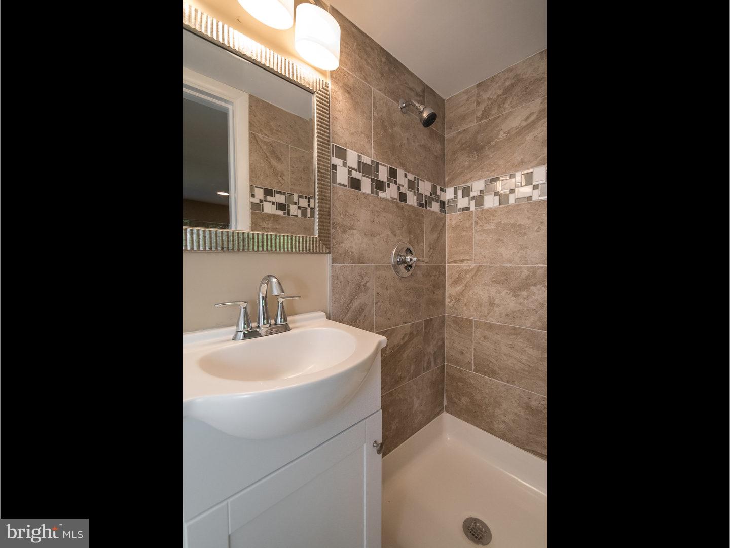 12612 Ramer Road Philadelphia, PA 19154 - Photo 23 of 25 Bathroom