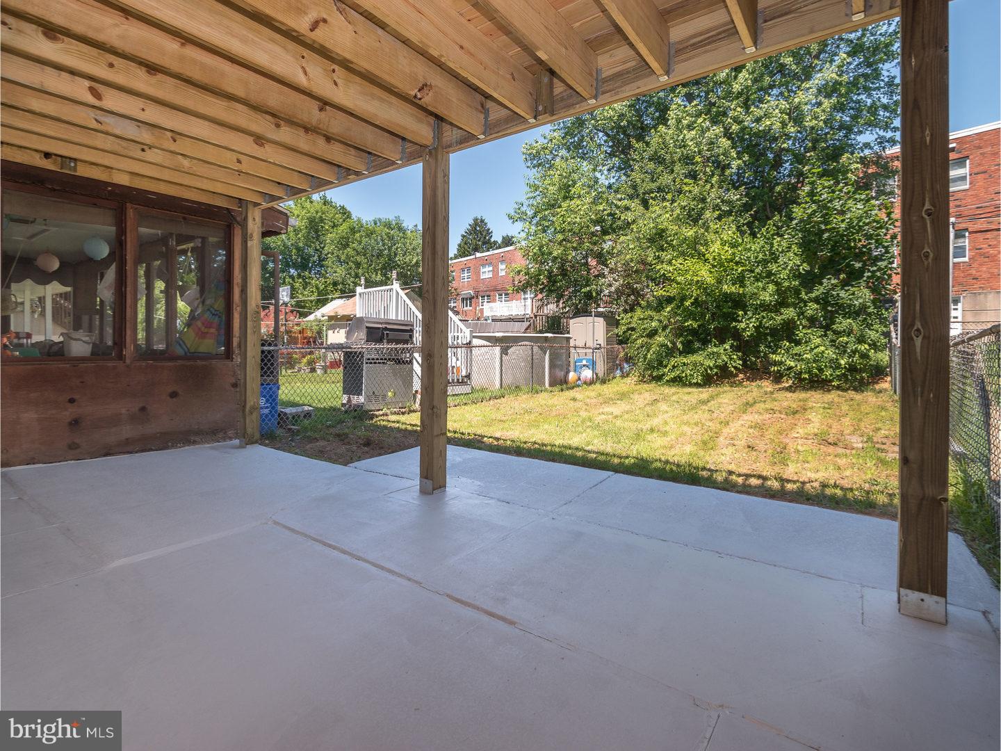 12612 Ramer Road Philadelphia, PA 19154 - Photo 24 of 25 View in Back