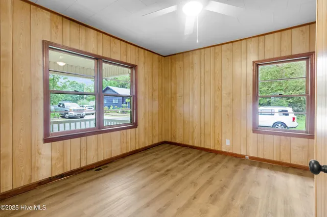 $1,675 | 1614 McKinley Avenue, New Bern, NC 28562