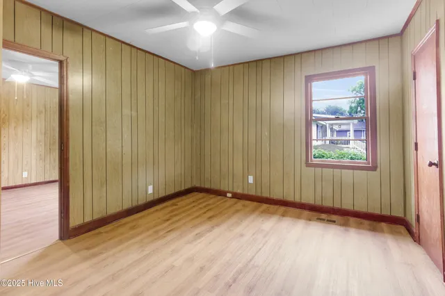 $1,675 | 1614 McKinley Avenue, New Bern, NC 28562