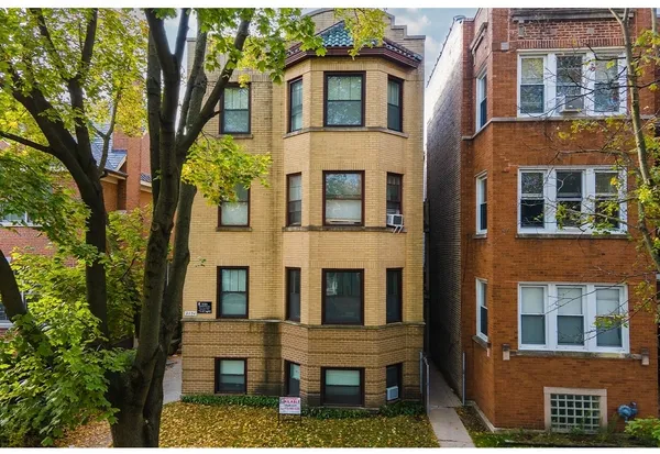 $1,945 | 2131 West Giddings Street, Unit GDN, Chicago, IL 60625