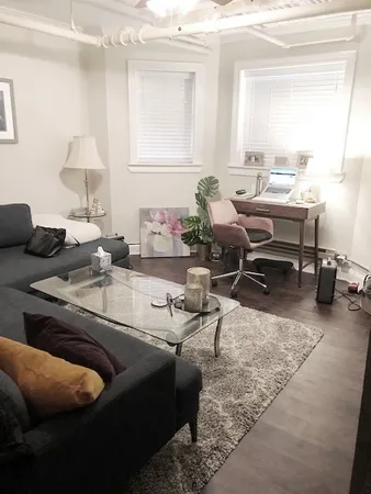 $1,945 | 2131 West Giddings Street, Unit GDN, Chicago, IL 60625