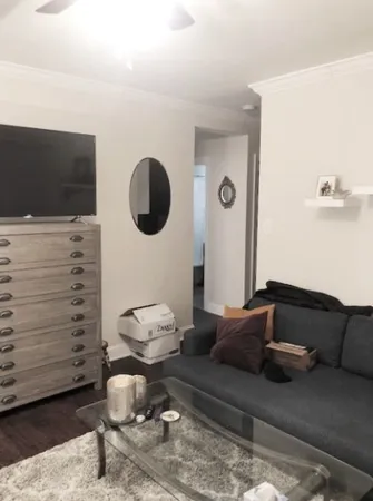 $1,945 | 2131 West Giddings Street, Unit GDN, Chicago, IL 60625