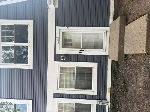 $2,050 | 346 Farmington Lane, Unit 346, Vernon Hills, IL 60061