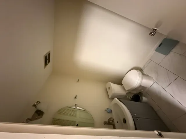 $2,050 | 346 Farmington Lane, Unit 346, Vernon Hills, IL 60061