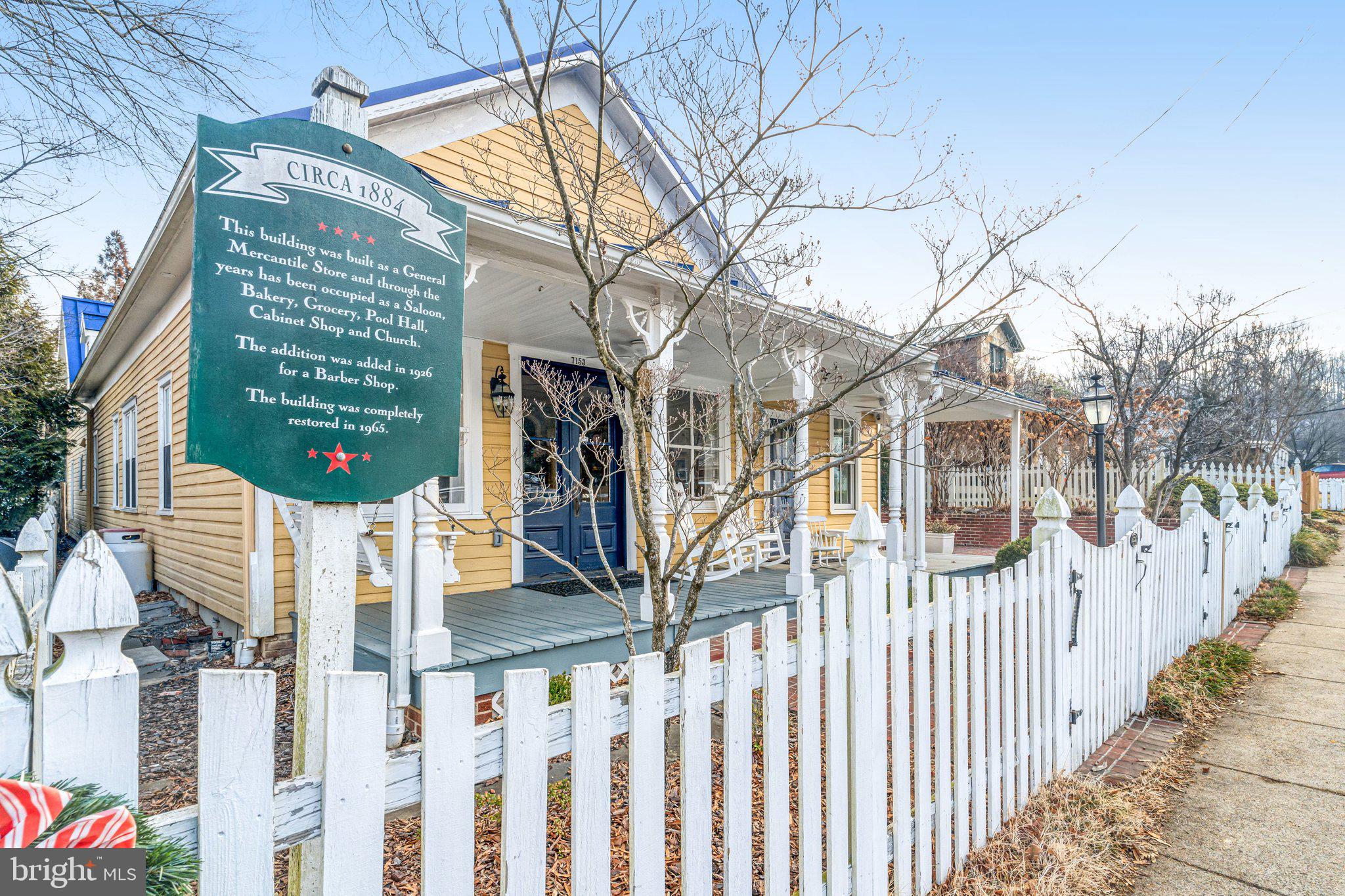 7153 Main Street Clifton, VA 20124 - Photo 3 of 77