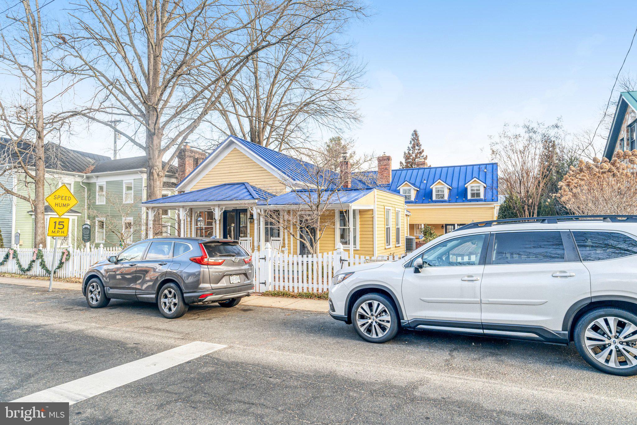 7153 Main Street Clifton, VA 20124 - Photo 4 of 77
