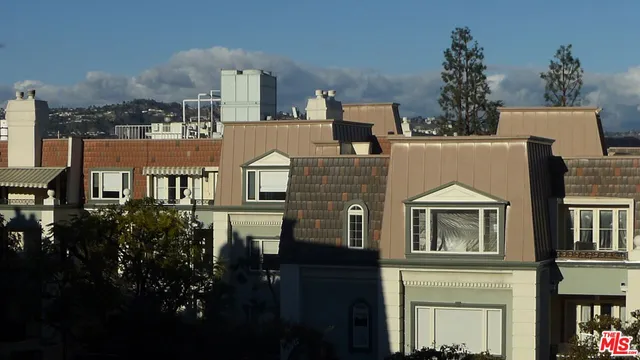 $8,450 | 10122 Empyrean Way, Unit 304, Los Angeles, CA 90067