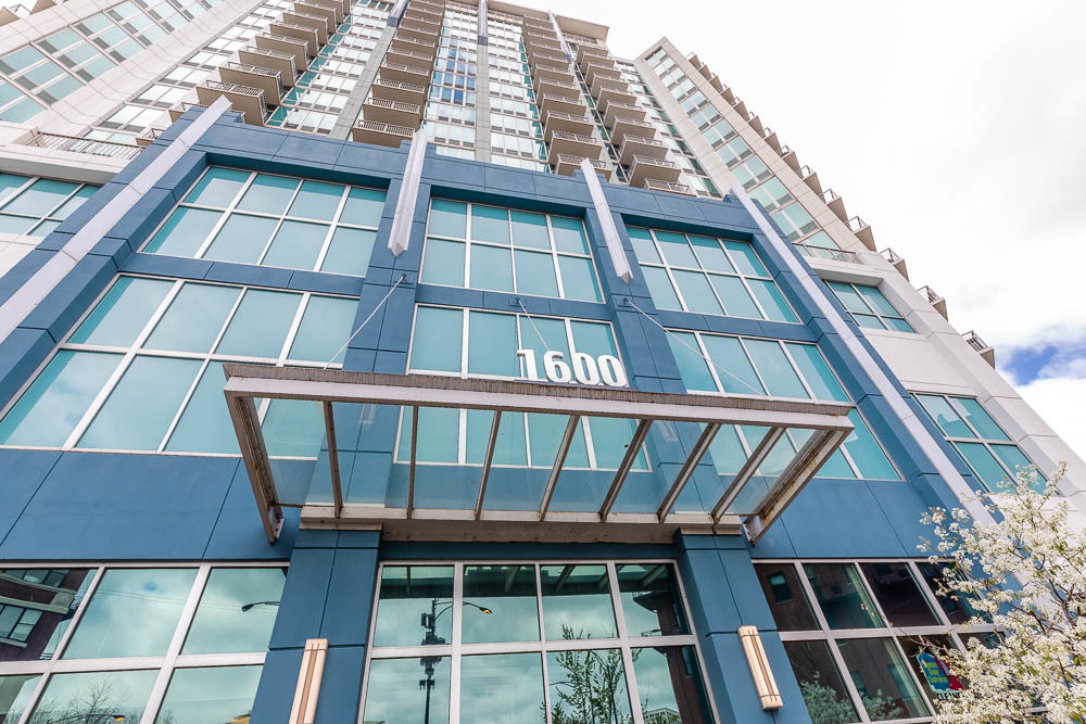 1600 South Indiana Avenue, Unit 501 Chicago, IL 60616 - Photo 2 of 29 a view of a building