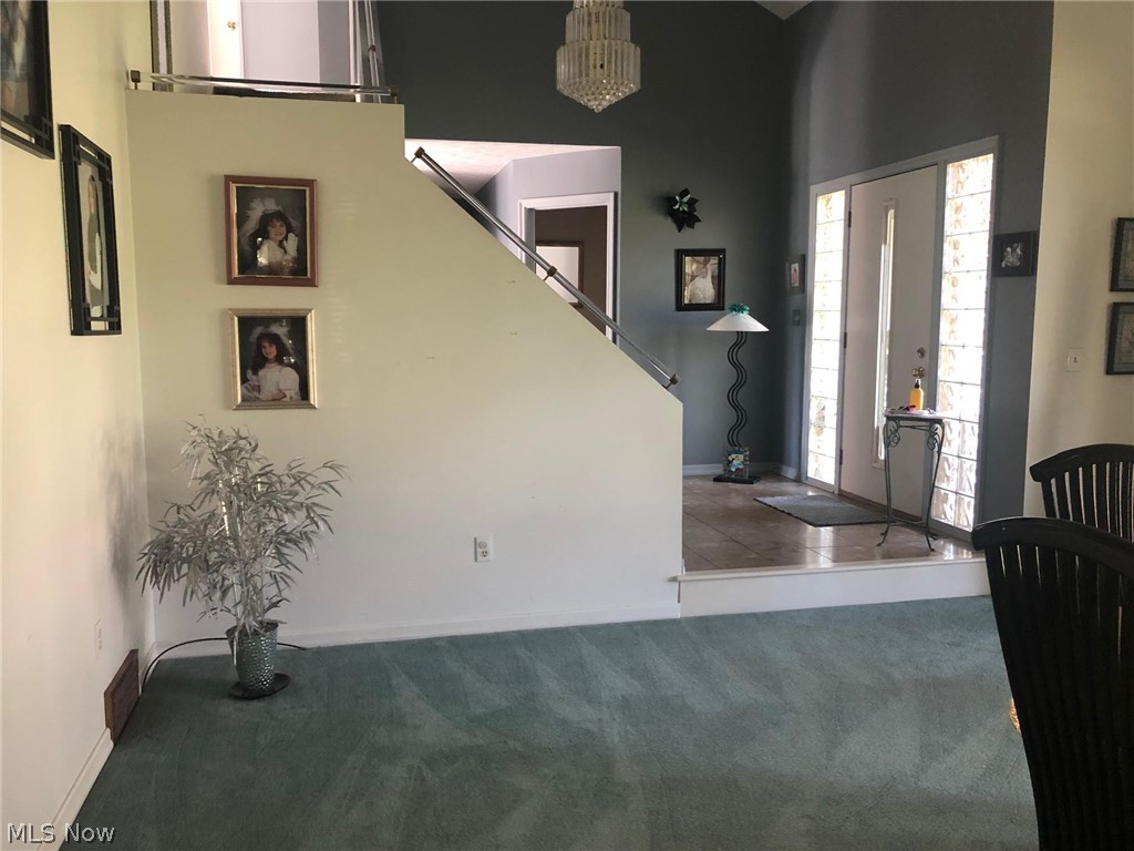 2337 Hunters Ridge Youngstown, OH 44512 - Photo 3 of 24 Gallery Image 3