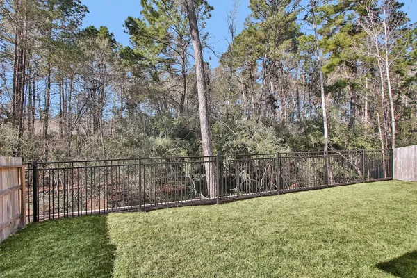 $465,000 | 256 Sky Top Drive, Montgomery, TX 77316