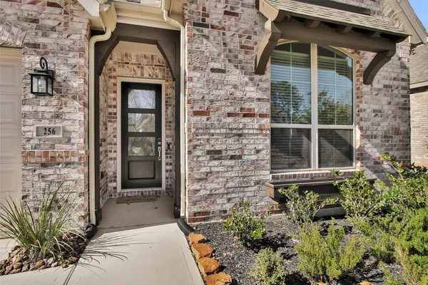 $465,000 | 256 Sky Top Drive, Montgomery, TX 77316