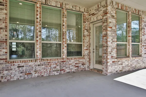 $465,000 | 256 Sky Top Drive, Montgomery, TX 77316