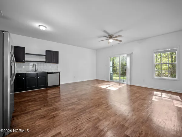 $1,450 | 300 Kenan Loop, Jacksonville, NC 28546