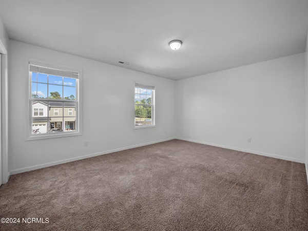 $1,450 | 300 Kenan Loop, Jacksonville, NC 28546