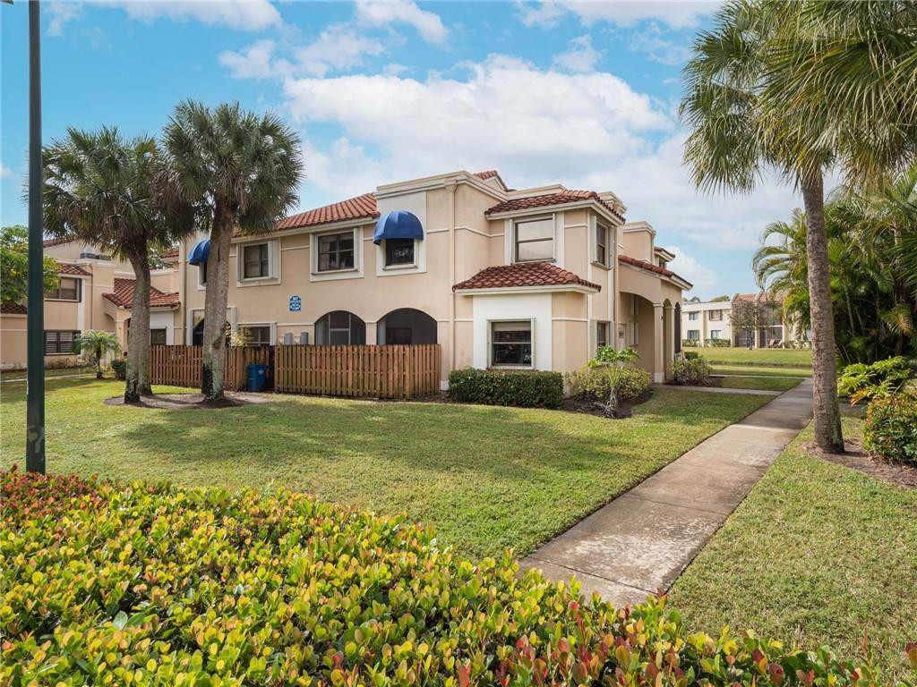 567 Racquet Club Road, Unit 20 Weston, FL 33326 - Photo 21 of 26 Photo 21