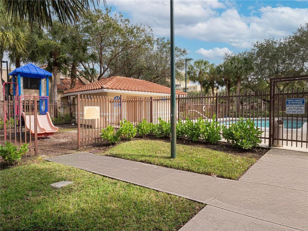 567 Racquet Club Road, Unit 20 Weston, FL 33326 - Photo 24 of 26 Photo 24
