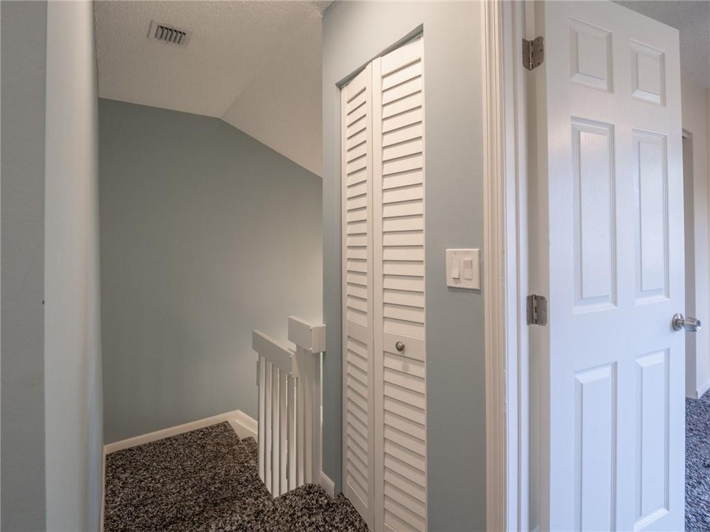 567 Racquet Club Road, Unit 20 Weston, FL 33326 - Photo 10 of 26 Photo 10