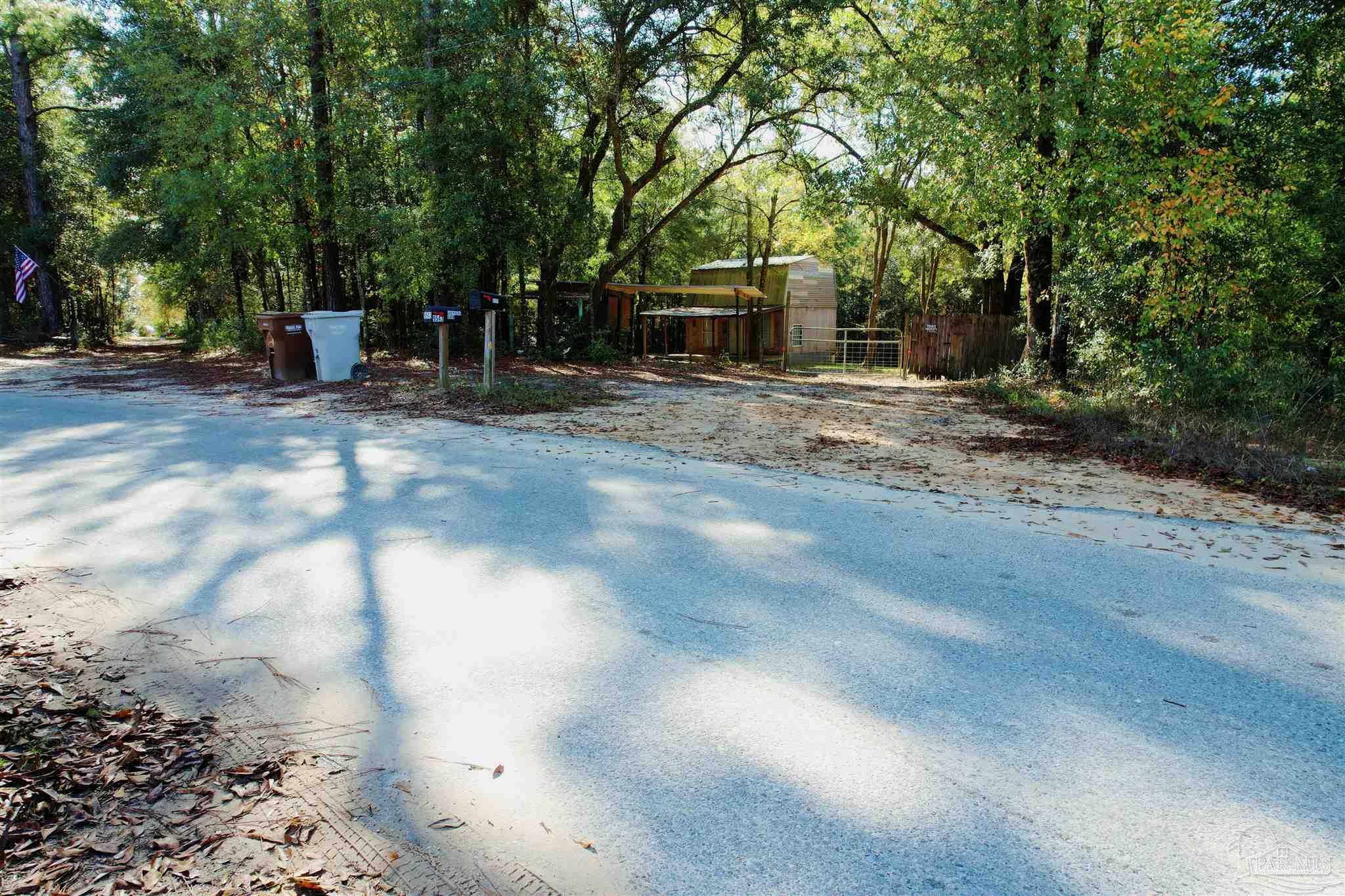 9525 Quiet Creek Road Milton, FL 32570 - Photo 9 of 38 Gallery Image 9