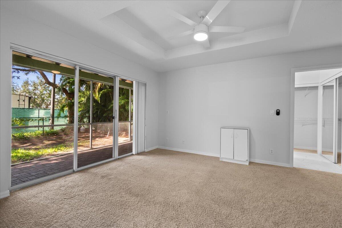 5143 Elpine Way Riviera Beach, FL 33418 - Photo 10 of 38 20250901233936514298000000-o