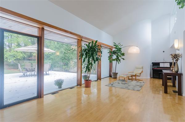 69 Moffat Road Newton, MA 02468 - Photo 10 of 24 Gallery Image 10
