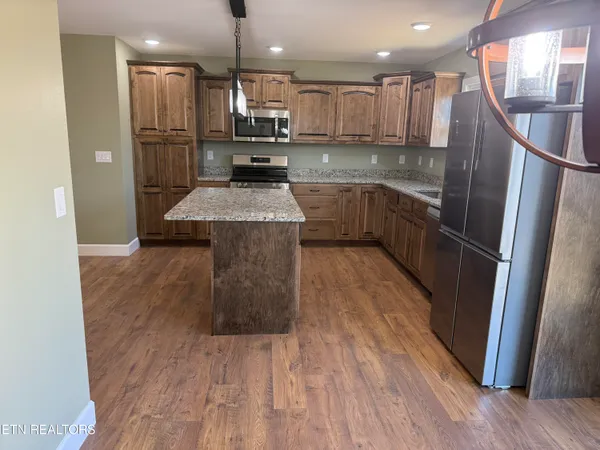 $299,000 | 382 Bear Knob Lane, Crawford, TN 38554