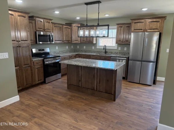 $299,000 | 382 Bear Knob Lane, Crawford, TN 38554