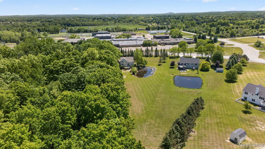 9055 Hegel Road Grand Blanc, MI 48439 - Photo 56 of 62