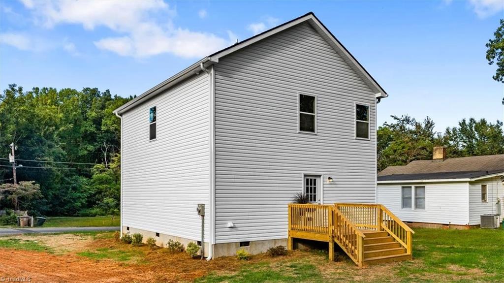 1622 Rankin Road Greensboro, NC 27405 - Photo 23 of 23 Back exterior of home
