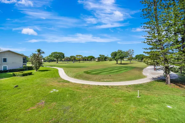 $329,000 | 18440 Southeast Wood Haven Lane, Unit A, Jupiter, FL 33469