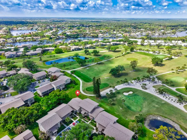 $329,000 | 18440 Southeast Wood Haven Lane, Unit A, Jupiter, FL 33469