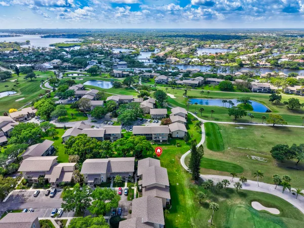 $329,000 | 18440 Southeast Wood Haven Lane, Unit A, Jupiter, FL 33469