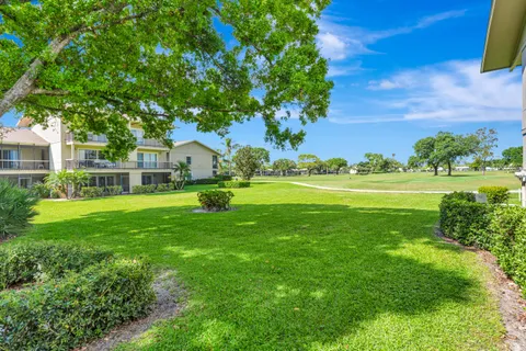 $329,000 | 18440 Southeast Wood Haven Lane, Unit A, Jupiter, FL 33469