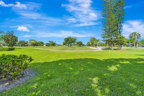 $329,000 | 18440 Southeast Wood Haven Lane, Unit A, Jupiter, FL 33469