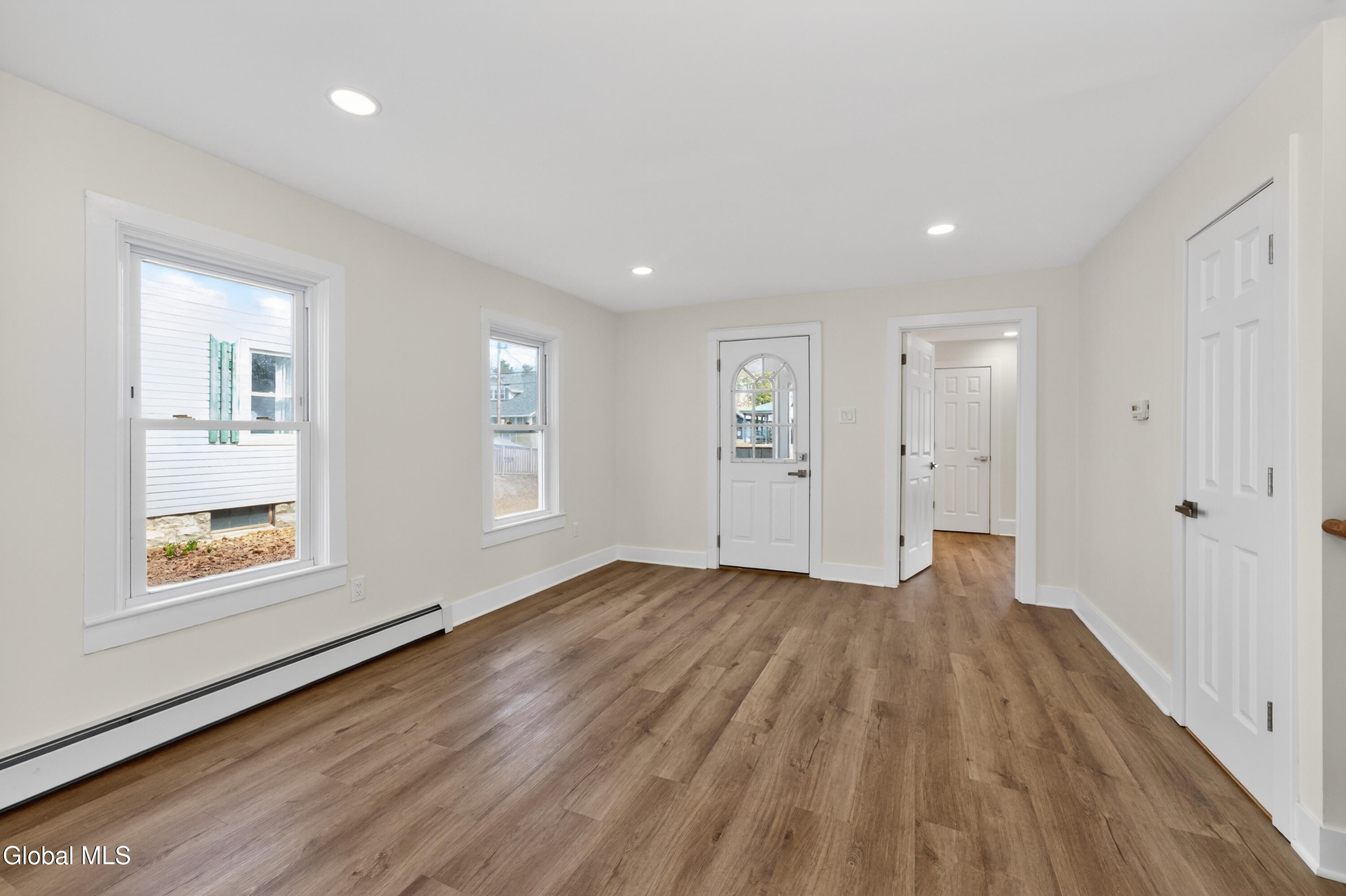 332 Main Street Corinth, NY 12822 - Photo 10 of 43 1 Livingroom 4