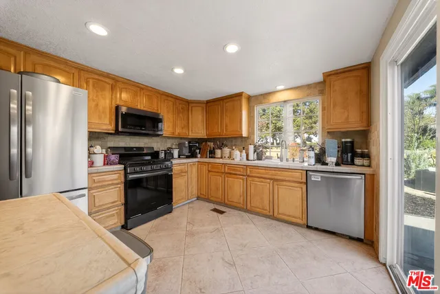 $949,999 | 21915 Columbia Place, Yorba Linda, CA 92887