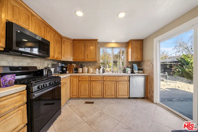 $949,999 | 21915 Columbia Place, Yorba Linda, CA 92887