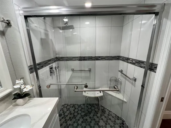 $2,000 | 9780 Marina Boulevard, Unit 415, Boca Raton, FL 33428