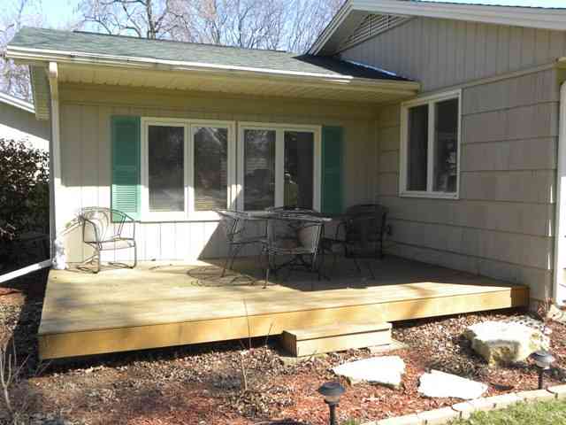 3020 Middle Road Davenport, IA 52803 - Photo 2 of 20 Gallery Image 2