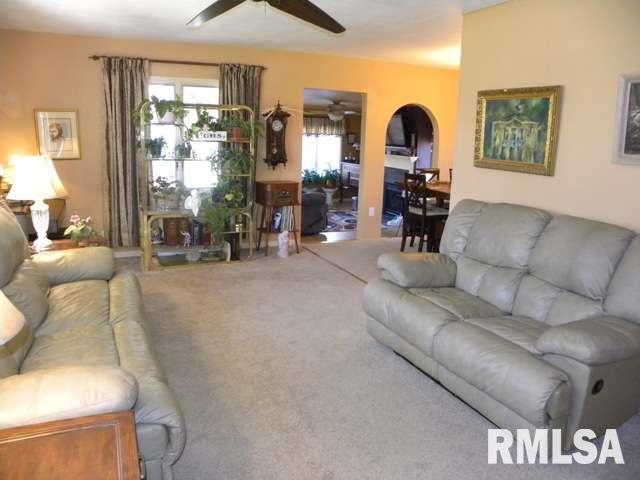 3020 Middle Road Davenport, IA 52803 - Photo 5 of 20 Gallery Image 5
