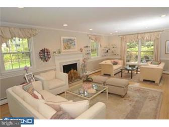 608 Beech Hill Road Wynnewood, PA 19096 - Photo 3 of 11 Living Room