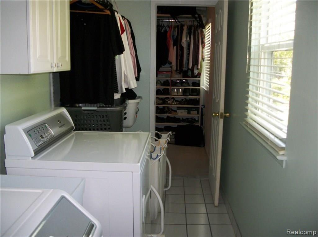 36125 Fredericksburg Road Farmington Hills, MI 48331 - Photo 43 of 63