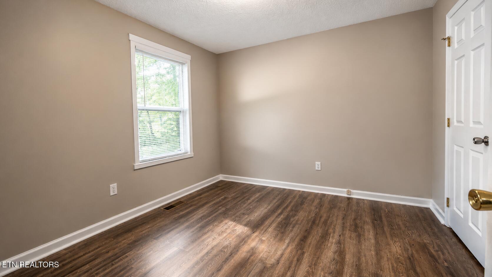 8657 Buffalo Road Oneida, TN 37841 - Photo 12 of 23 7