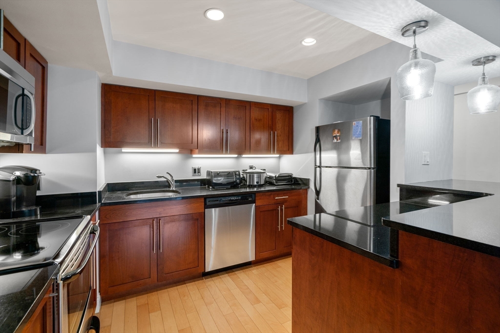 1600 Beacon Street, Unit 807 Brookline, MA 02446 - Photo 4 of 14
