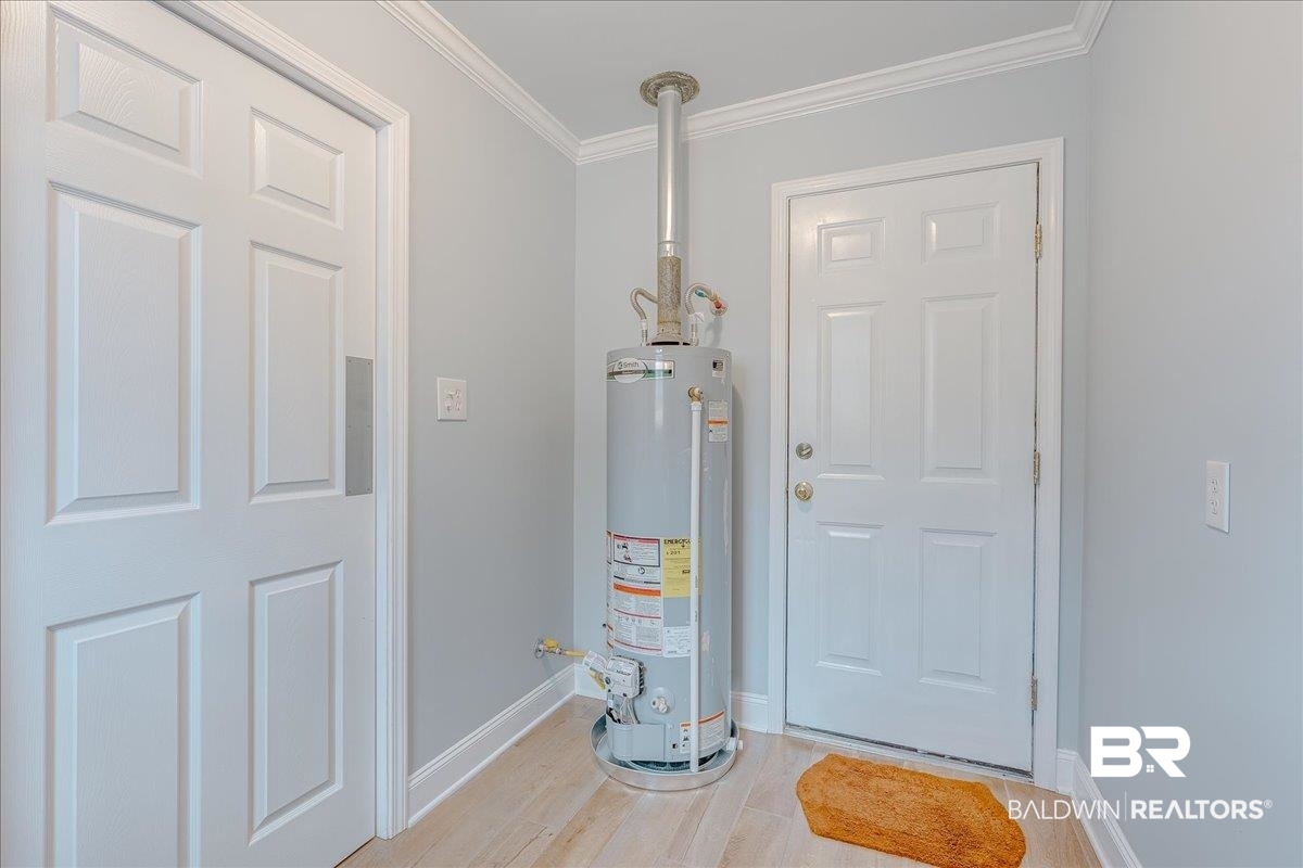 440 Dykes Road Mobile, AL 36608 - Photo 27 of 49 Utilities with gas water heater