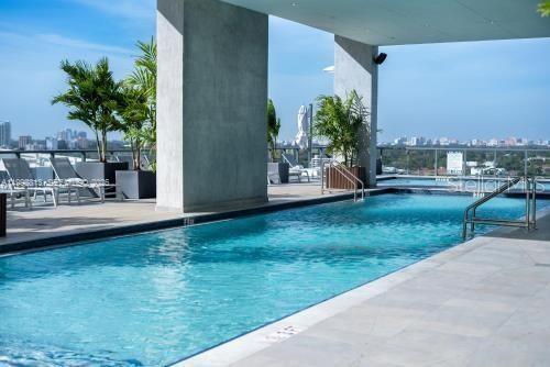 229 Southwest 9th Street, Unit 406 Miami, FL 33130 - Photo 10 of 17
